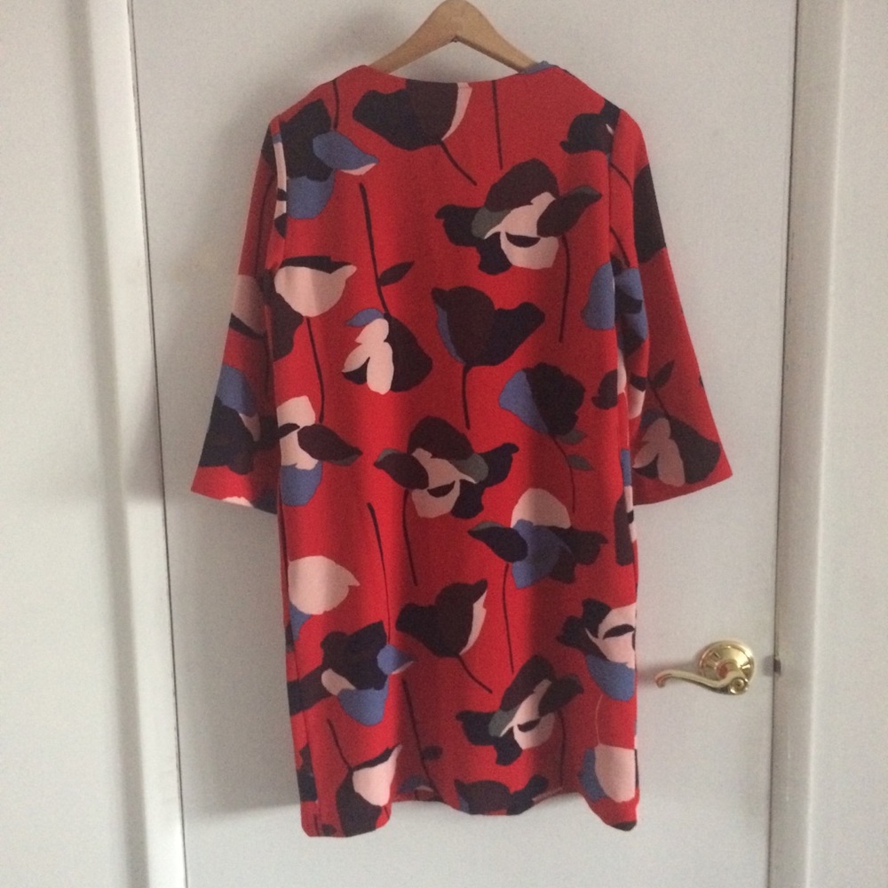 Boden Red V-Cut Floral Dress - Picture 3 of 6